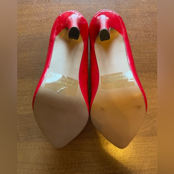 - Sexy Red Brinley co  heels  size ladies 8 - Picture 4 of 6